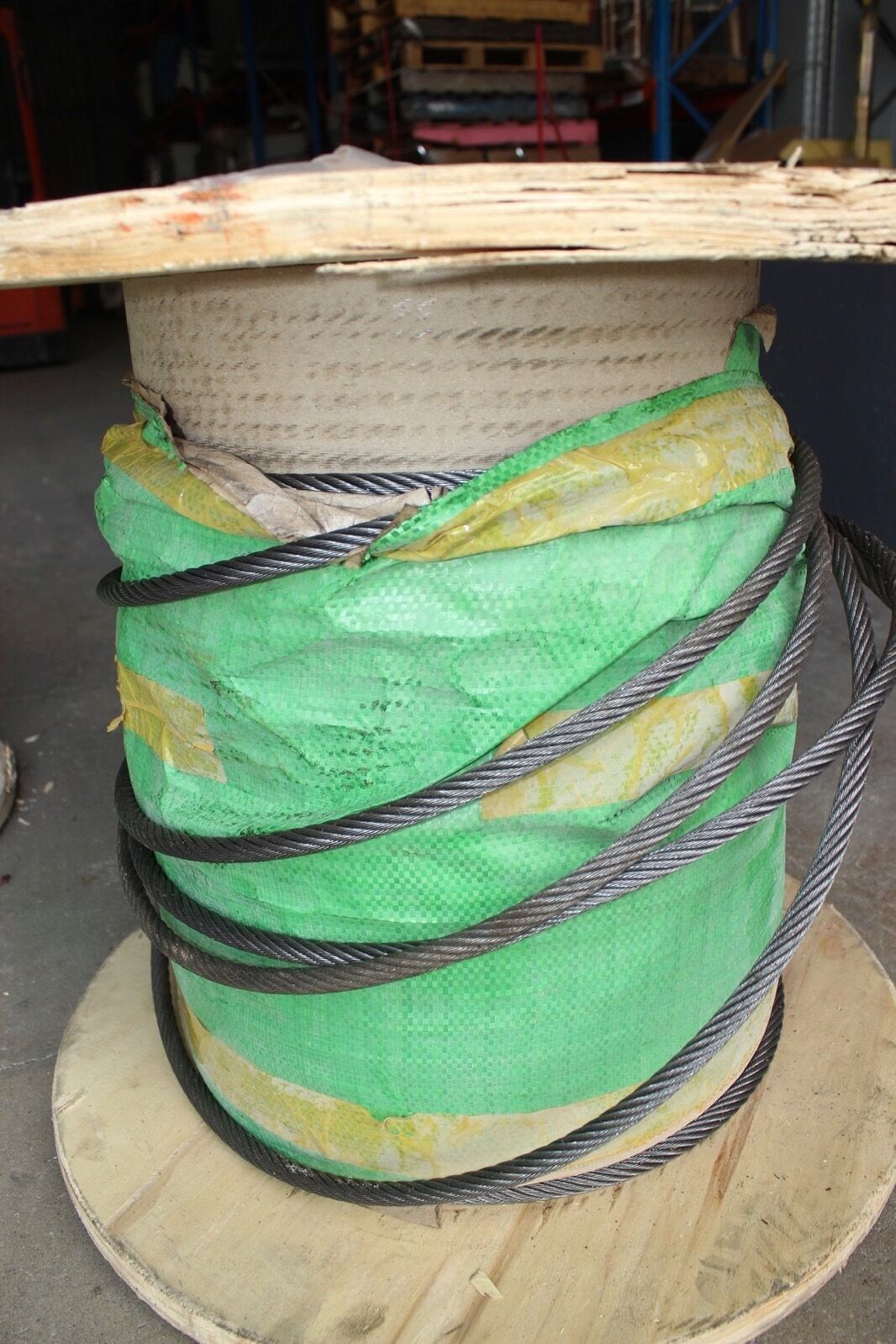 Bulk Lot of Approx 100m Steel Wire Rope – 12mm Dia. CN854127 (8x19S+8×7+PP-13)