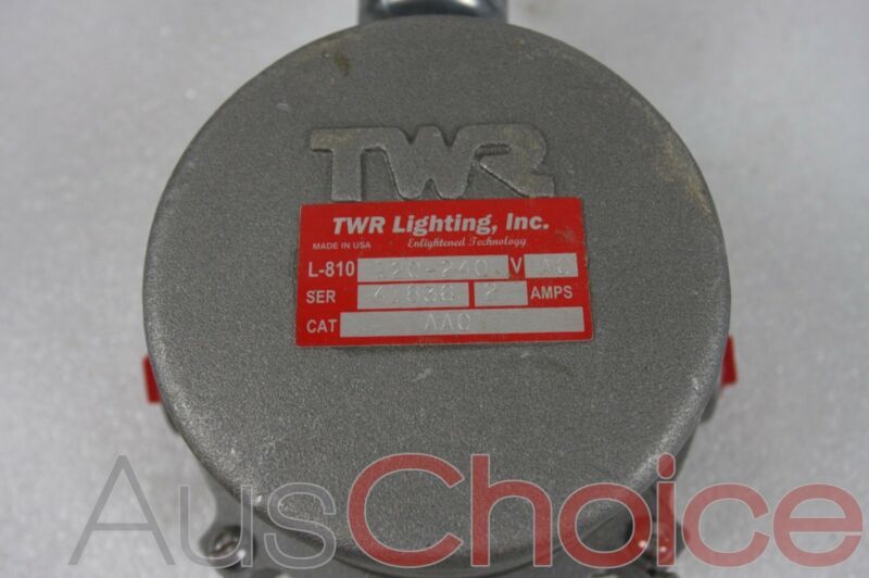 TWR L-810 AAO Controller – Includes Stand / Mount