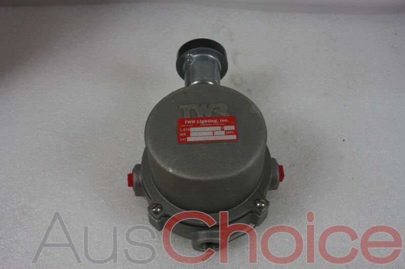 TWR L-810 AAO Controller – Includes Stand / Mount