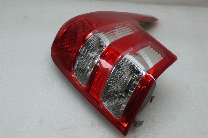 Genuine Mitsubishi Triton 2015-16 L200 Model, RIGHT Side Tail Light No Lamps