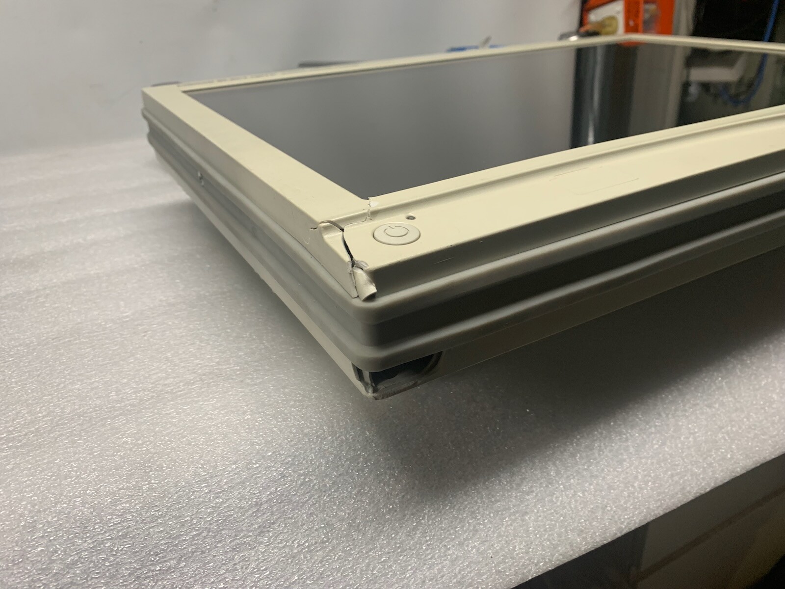 Stryker Vision Elect HDTV 26” Surgical Viewing Monitor – 240-030-960 – No Power Supply Unit