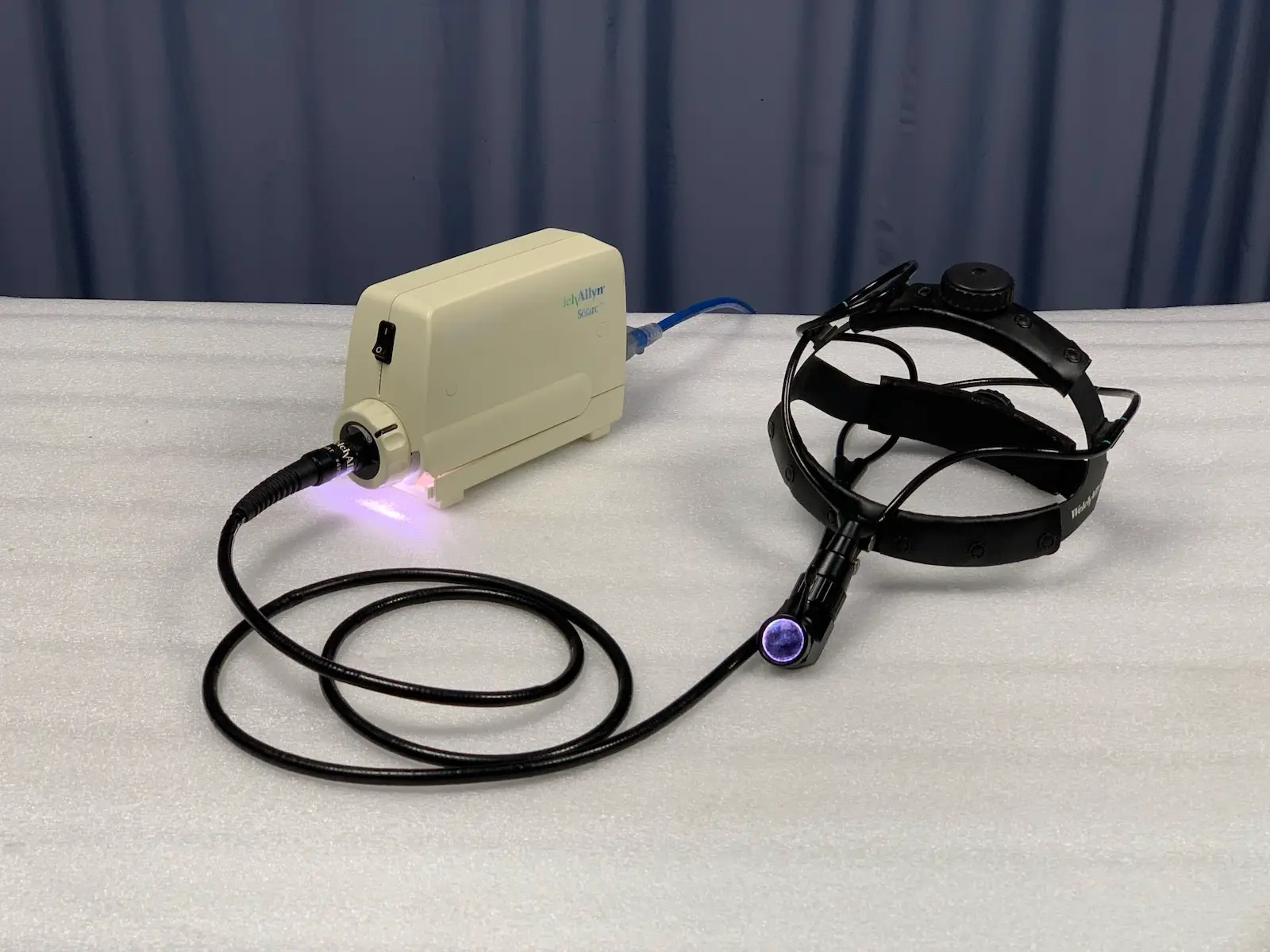 Welch Allyn 49501 MFI Solarc Light Source w 49540 Headlight Assembly