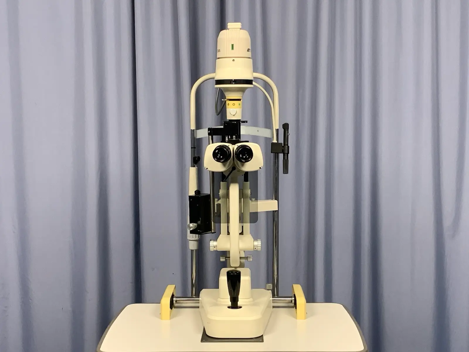 Topcon SL-3F Slit Lamp w Haag-Streit Bern H03 Tonometer + Height Adj Table