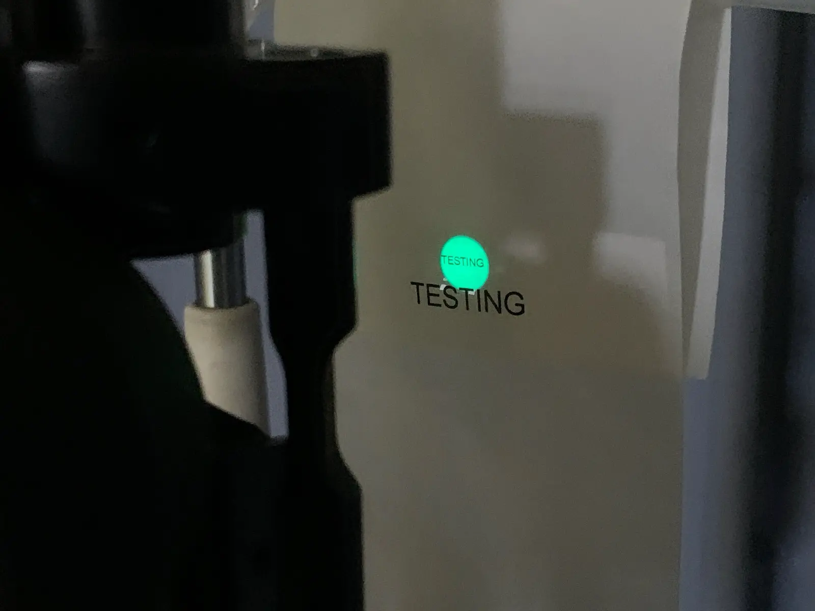 Topcon SL-3F Slit Lamp w Haag-Streit Bern H03 Tonometer + Height Adj Table