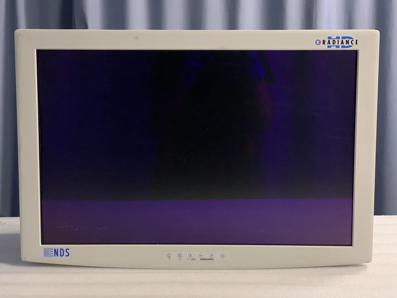 NDS Radiance SC-WU26-A1511 26″ FHD Surgical LCD Monitor – Part No: 90R0020-B