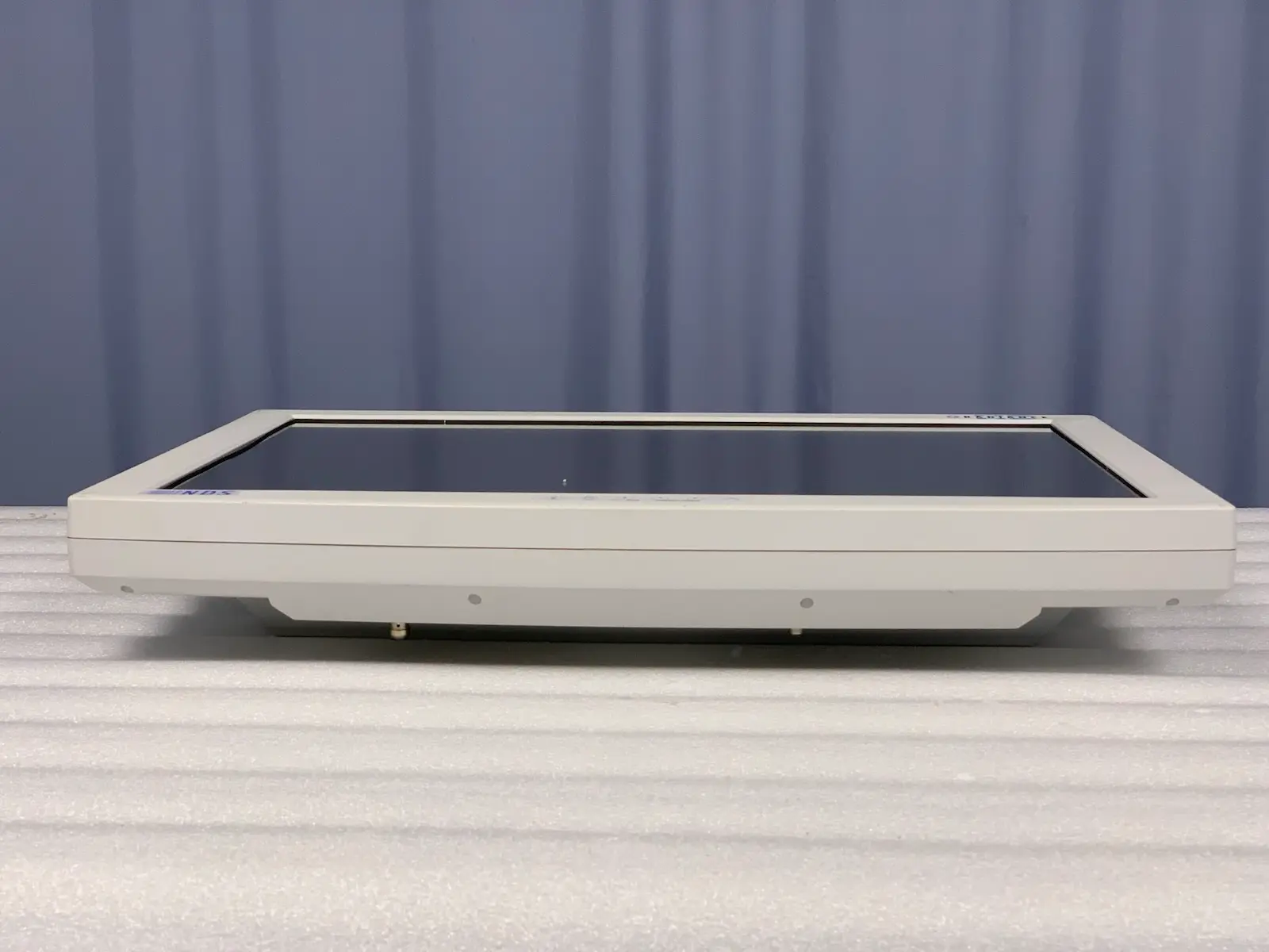 NDS Radiance SC-WU26-A1511 26″ FHD Surgical LCD Monitor – Part No: 90R0020-B