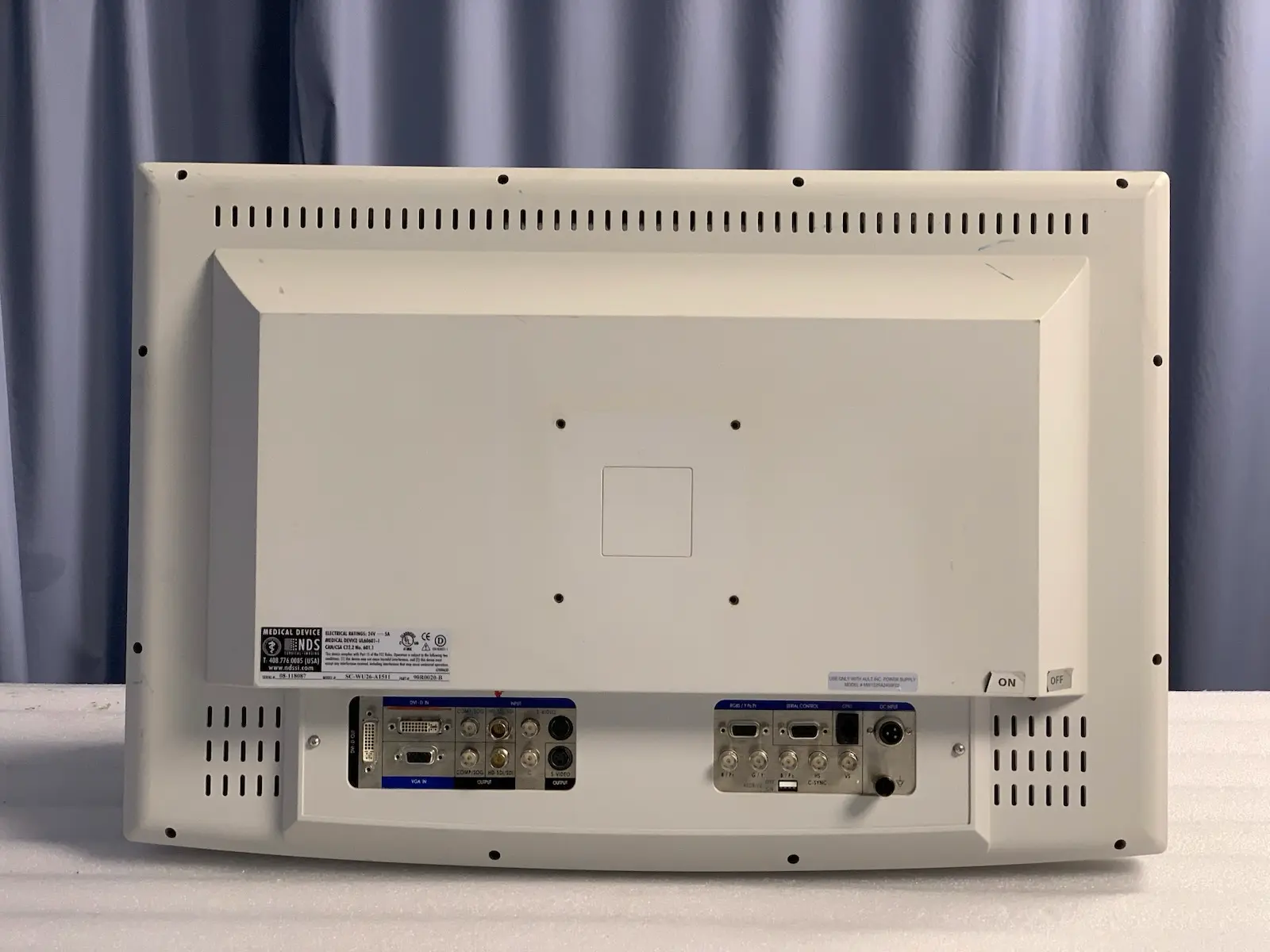 NDS Radiance SC-WU26-A1511 26″ FHD Surgical LCD Monitor – Part No: 90R0020-B