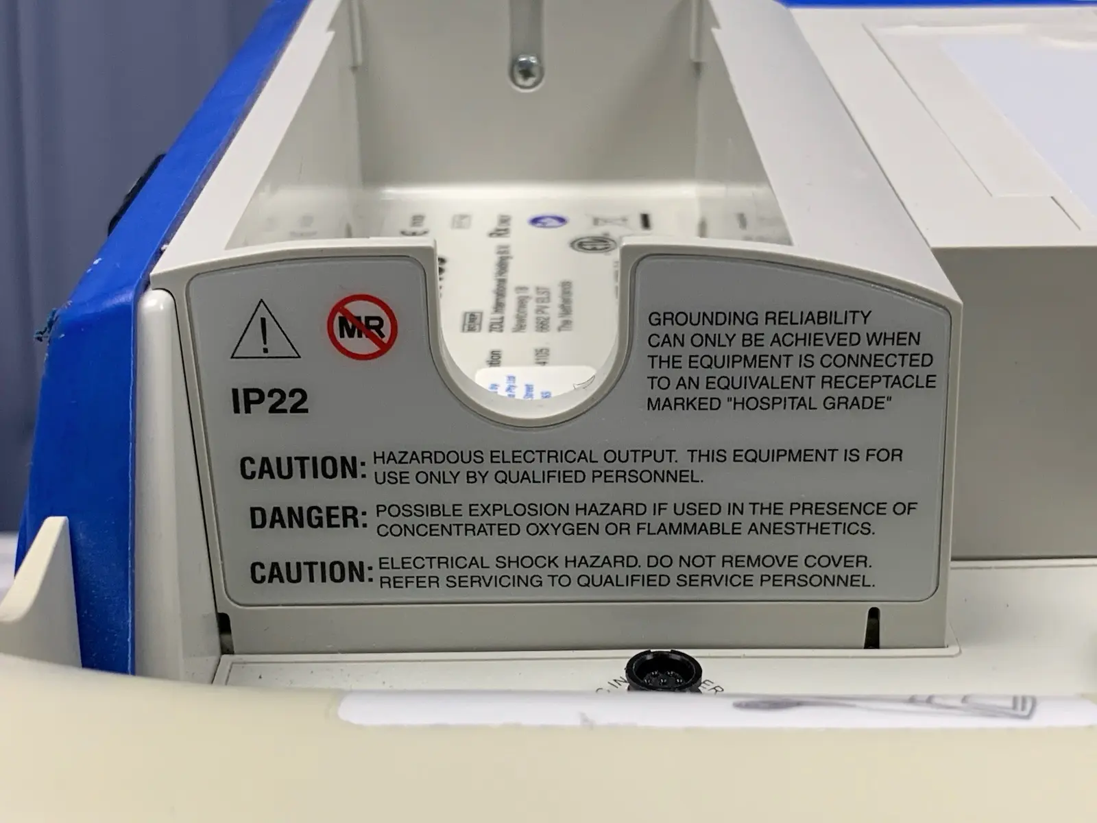 Zoll R Series Plus Monitor + Accs