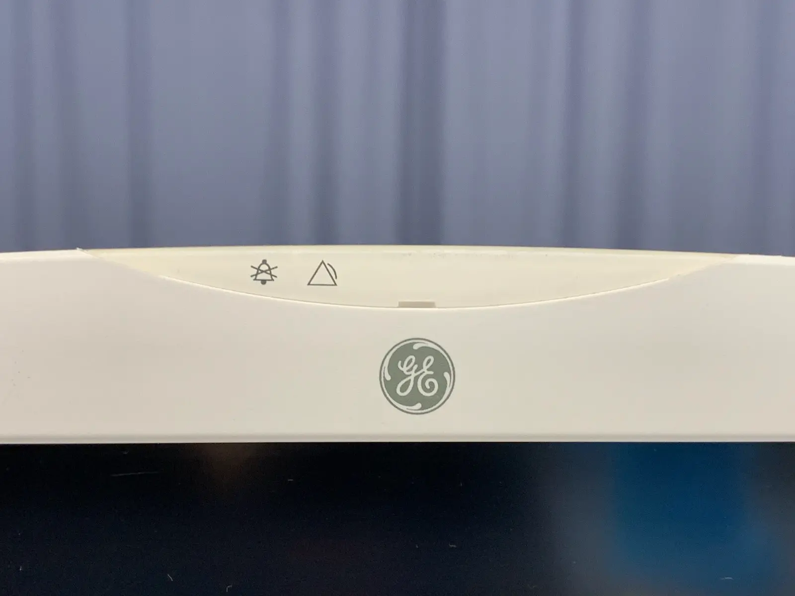 GE Medical Carescape D19KT Medical Display Monitor – Ref: 2042925-026