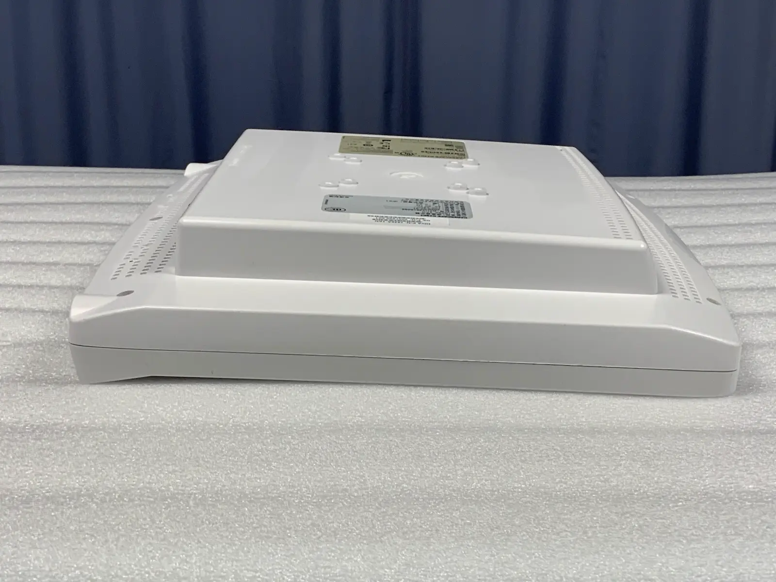 GE Medical Carescape D19KT Medical Display Monitor – Ref: 2042925-026