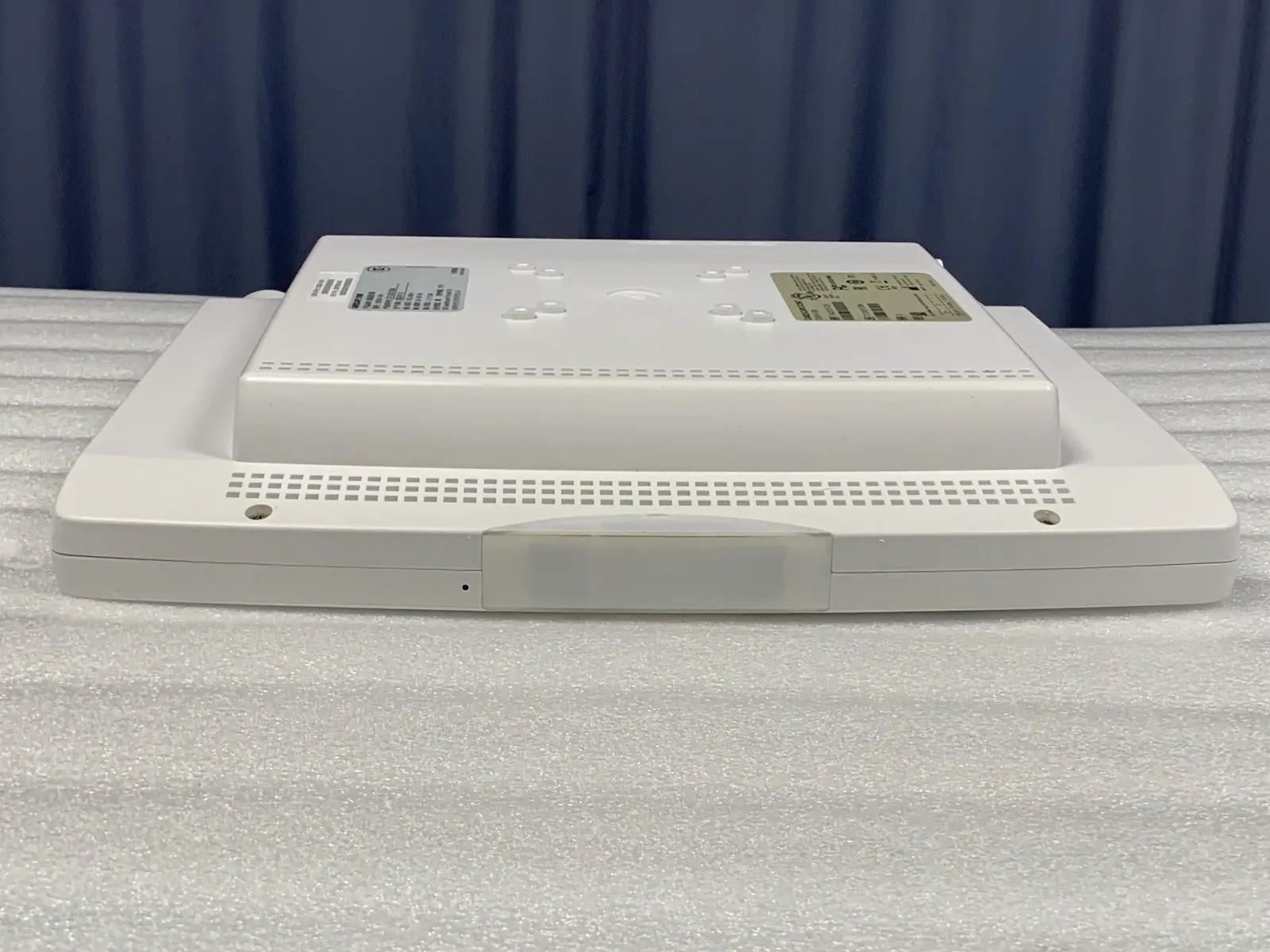 GE Medical Carescape D19KT Medical Display Monitor – Ref: 2042925-026