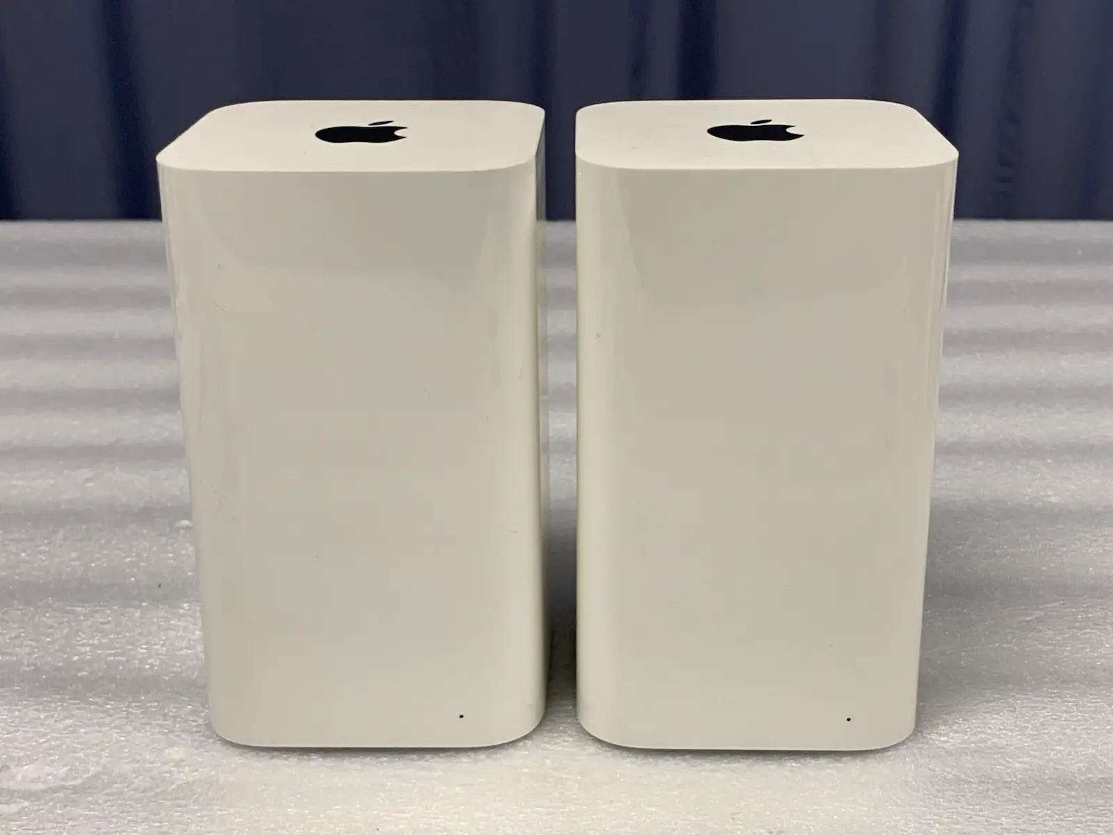 2x Apple A1470 AirPort Time Capsule 802.11ac – AusChoice