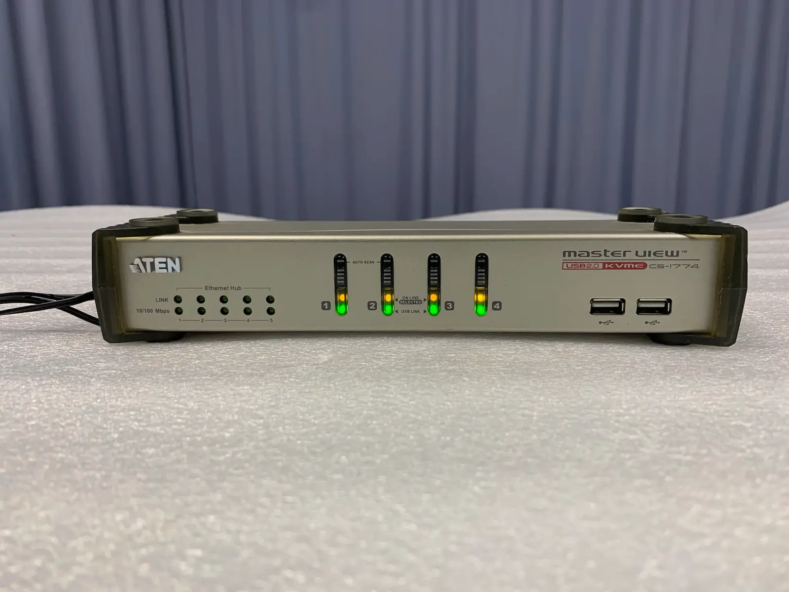 ATEN CS-1774 Master View USB2.0 KVME 4 Port USB KVM Switch w Ethernet