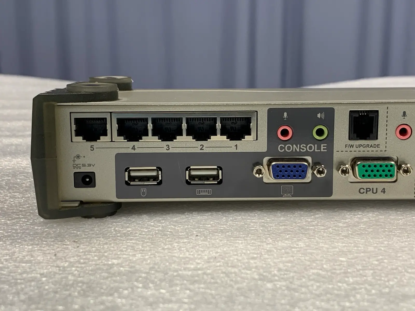 ATEN CS-1774 Master View USB2.0 KVME 4 Port USB KVM Switch w Ethernet