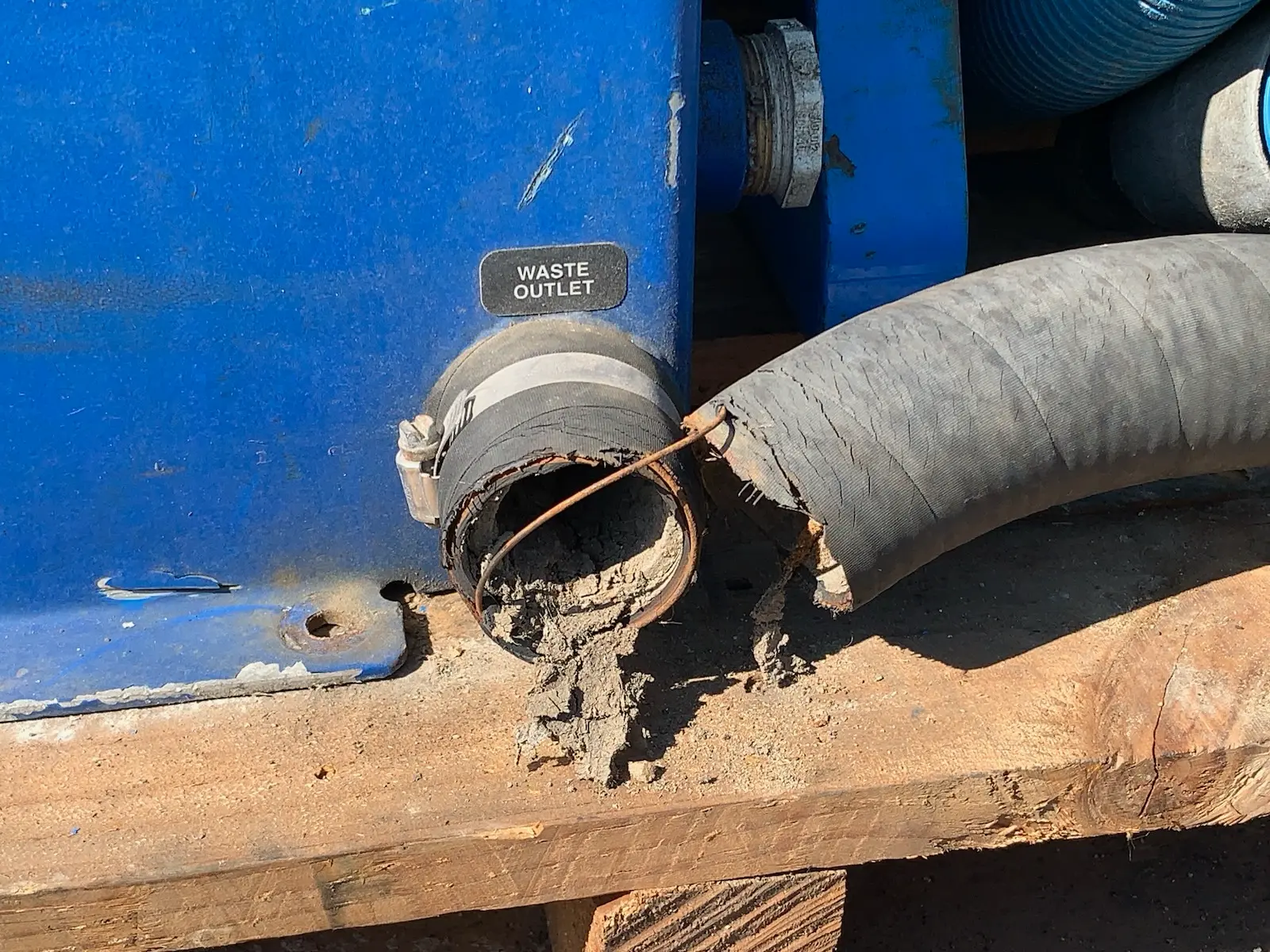 Blueline Champ Truck Mount Carpet Cleaning Shampoo Machine Unit - As Is