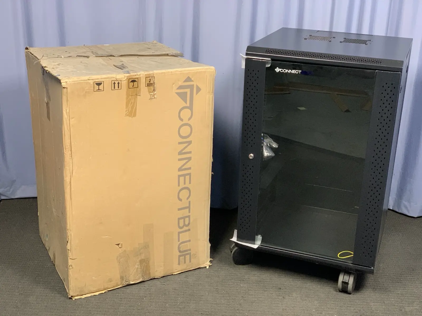 Connectblue 19" 18RU 450mm Data Network Enclosure Server Rack Network Cabinet