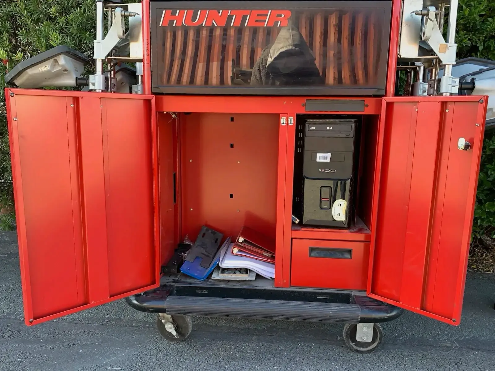 Hunter WA140 WA14X Hawkeye 4 Wheel Alignment Alligner Machine w Accs