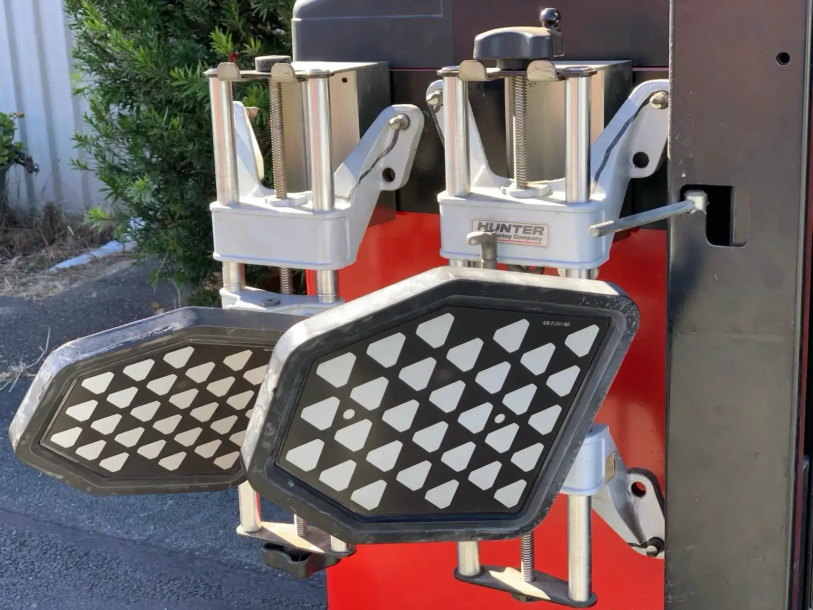 Hunter WA140 WA14X Hawkeye 4 Wheel Alignment Alligner Machine w Accs