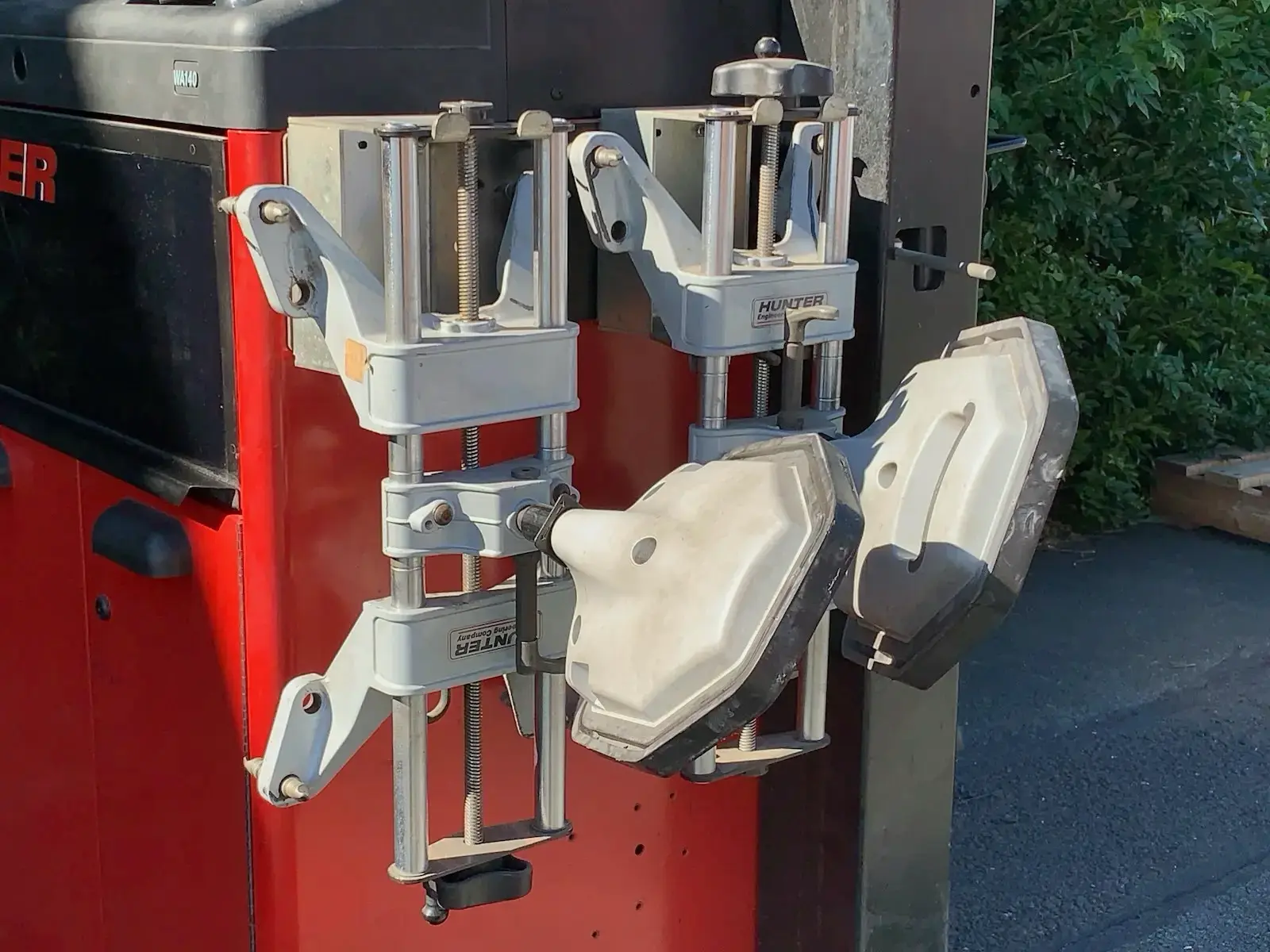 Hunter WA140 WA14X Hawkeye 4 Wheel Alignment Alligner Machine w Accs