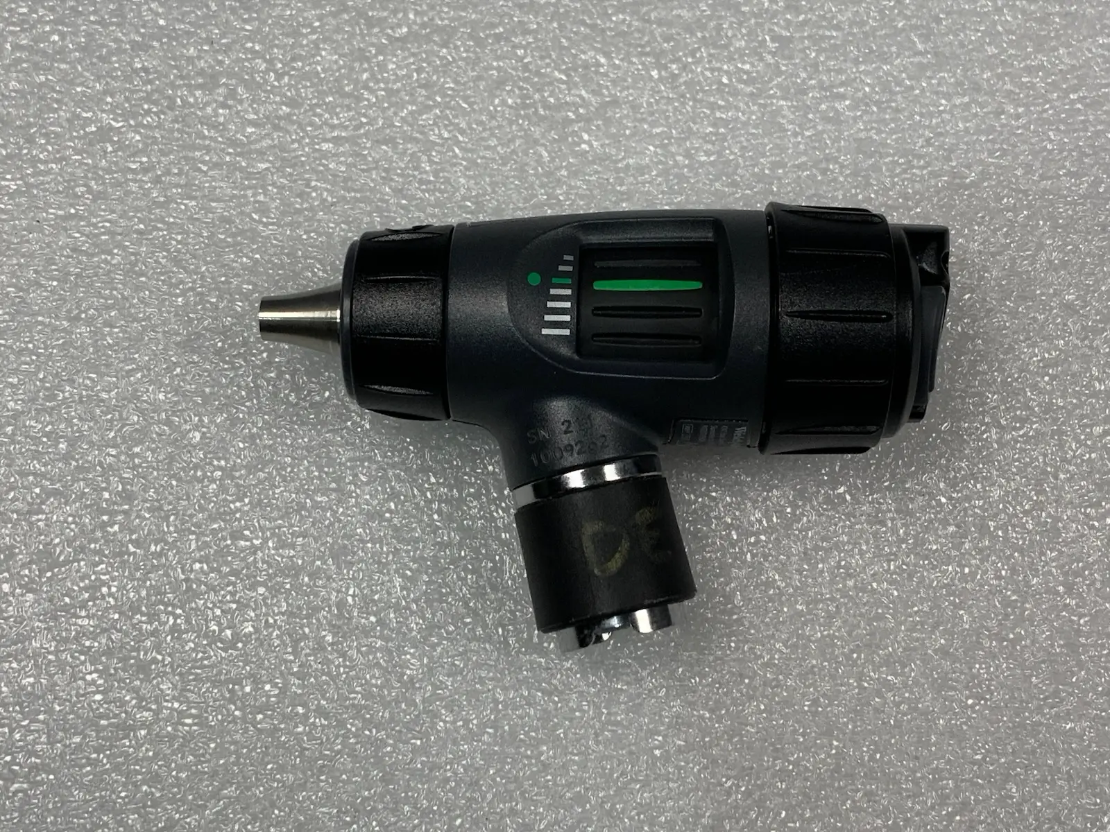 Welch Allyn 23810 & 23920 Macroview Otoscope w Handle + Case