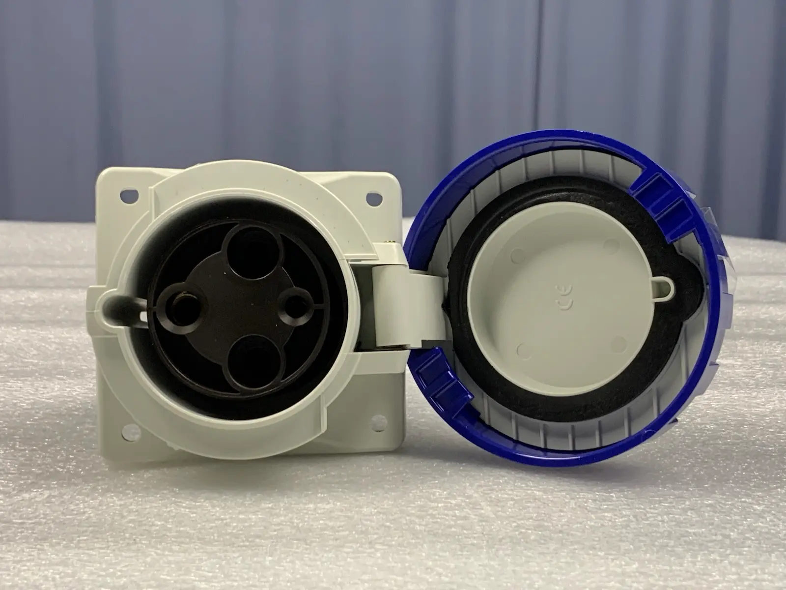 4x Scame 418.6363 Optima Flush Mount Socket 2P+E IP66/IP67 63A 6h - Used