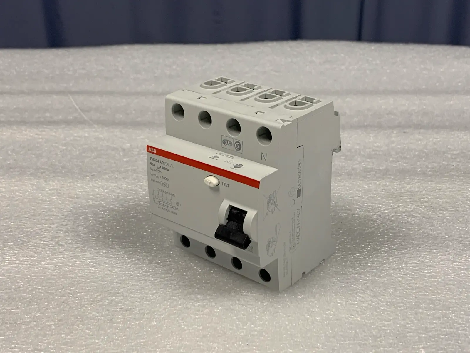 ABB FH204 AC-63/0.03 Residual Current Circuit Breaker 4P AC type 30 mA