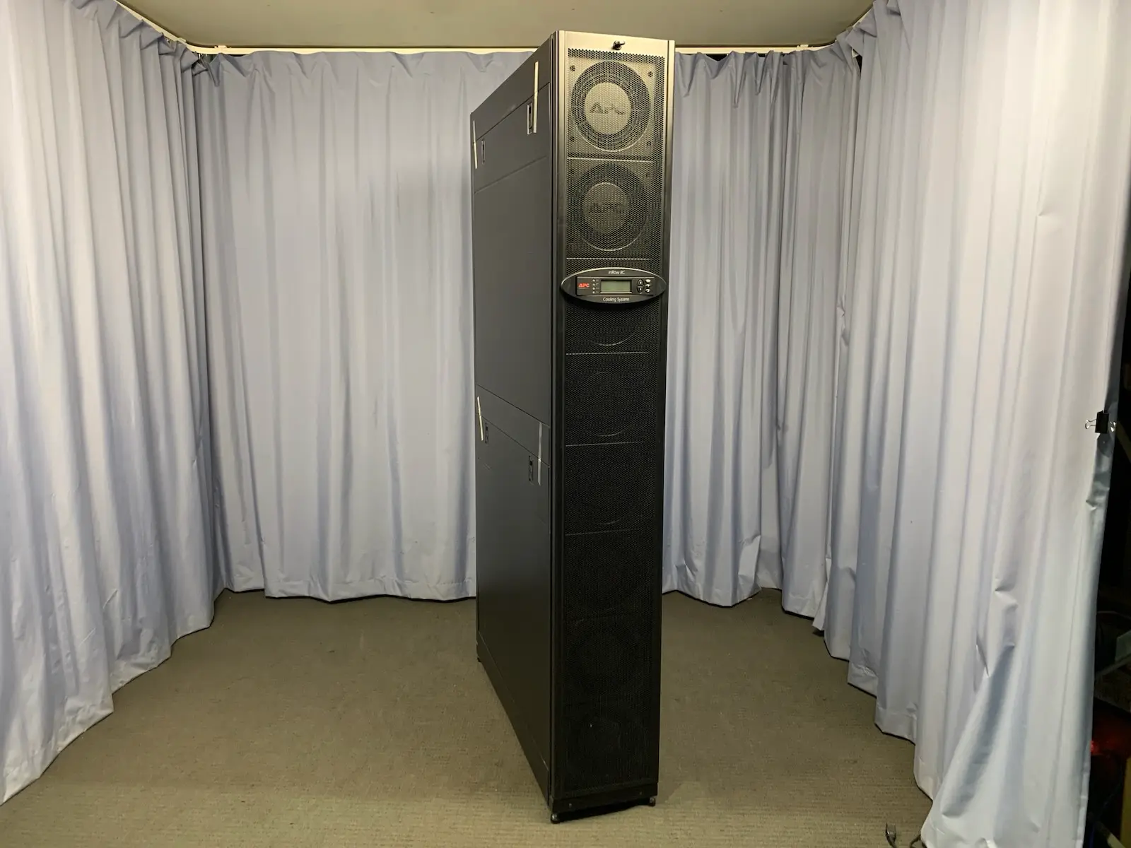 APC ACRC103 Inrow RC Cooling System, 300mm, Air Cooled, 220-240V, 50Hz