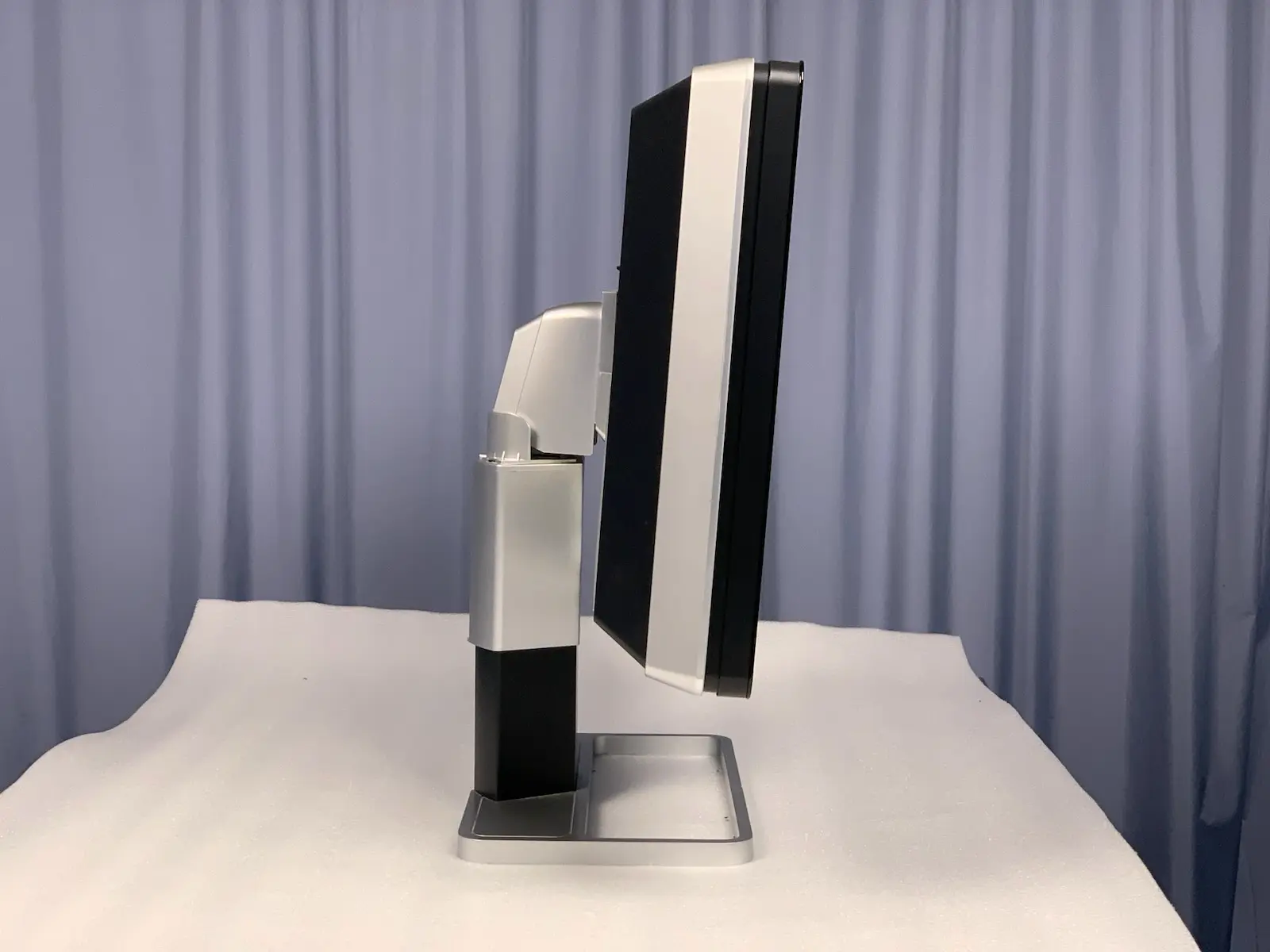 Barco Coronis Fusion MDCC-6230 30" 6MP Colour Color Radiology Monitor - No PSU