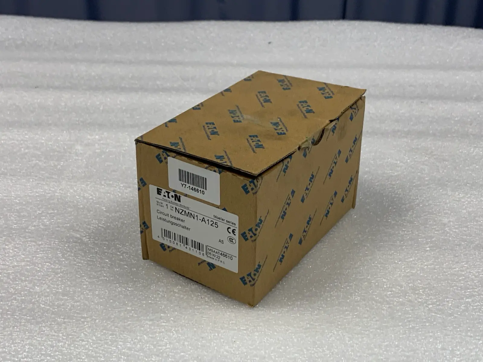 Eaton Moeller NZMN1-A125 Moeller NZM Complete Molded Case Circuit Breaker