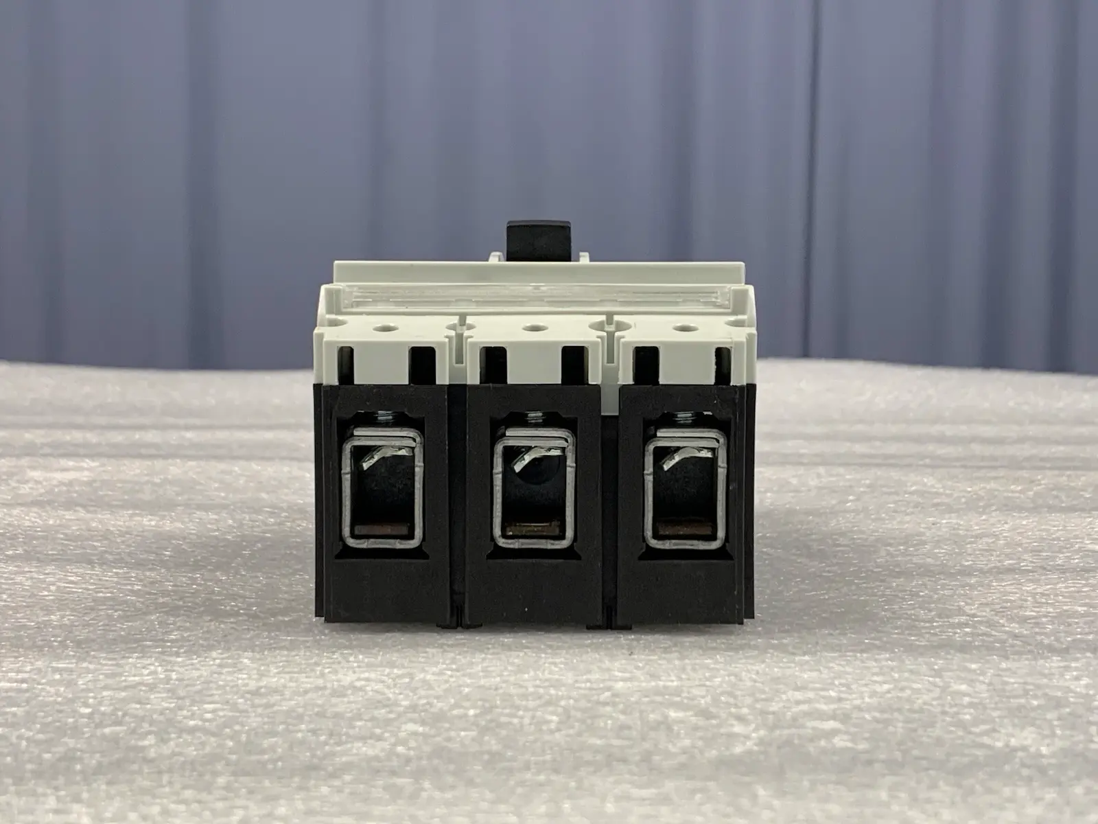 Eaton Moeller NZMN1-A125 Moeller NZM Complete Molded Case Circuit Breaker