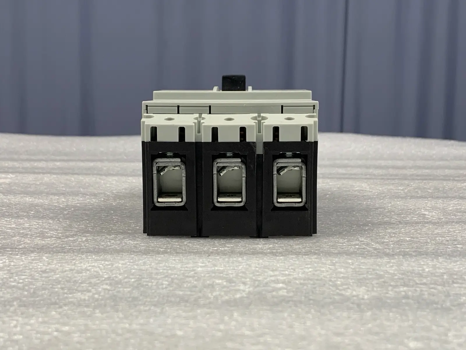 Eaton Moeller NZMN1-A125 Moeller NZM Complete Molded Case Circuit Breaker