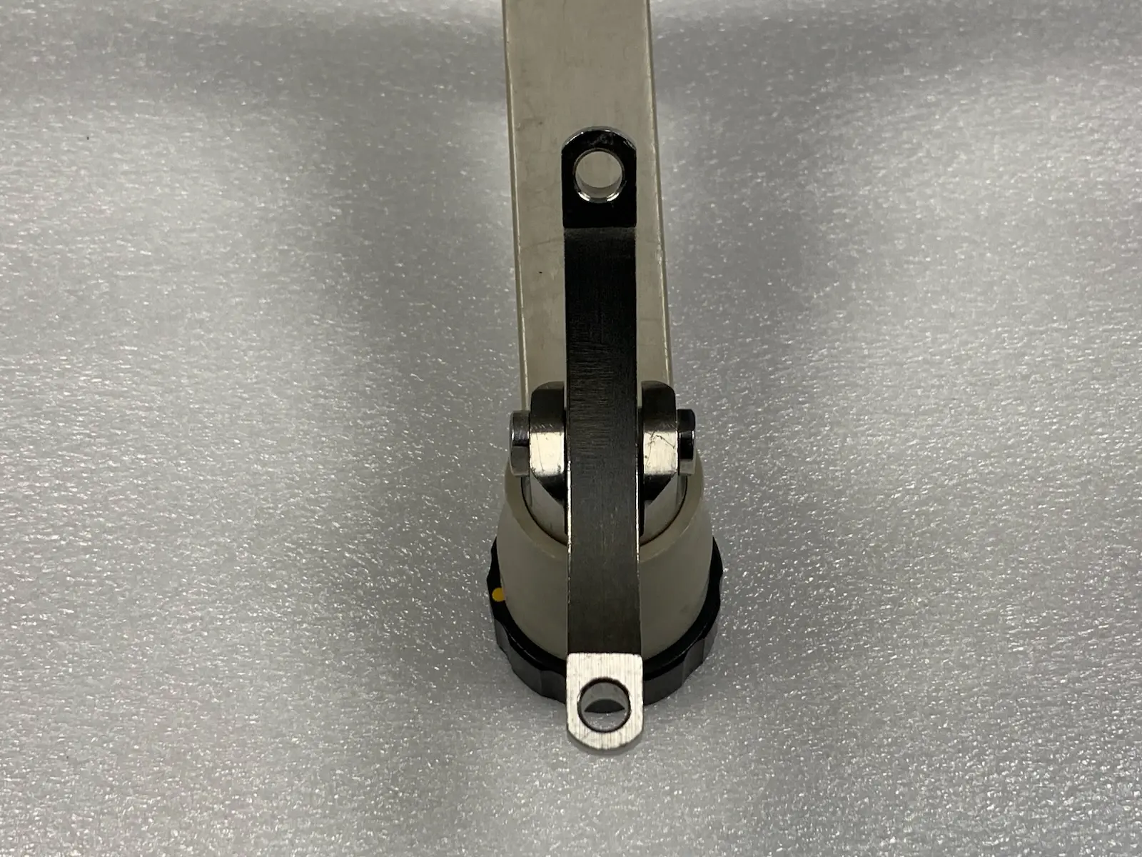 Integra Mayfield A3059 Headrest Cranial Skull Stabilization Clamp