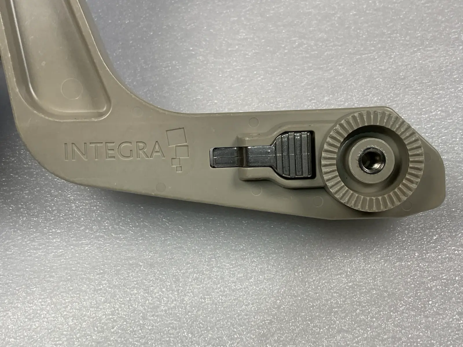 Integra Mayfield A3059 Headrest Cranial Skull Stabilization Clamp