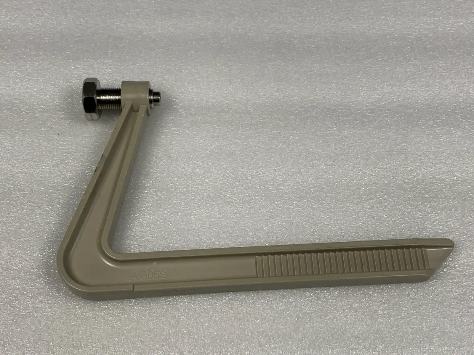 Integra Mayfield A3059 Headrest Cranial Skull Stabilization Clamp