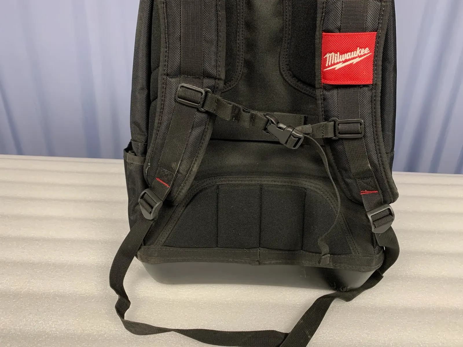 Milawaukee 48-22-8200 Jobsite Tool BackPack, 7 Outside 28 Inside Pockets
