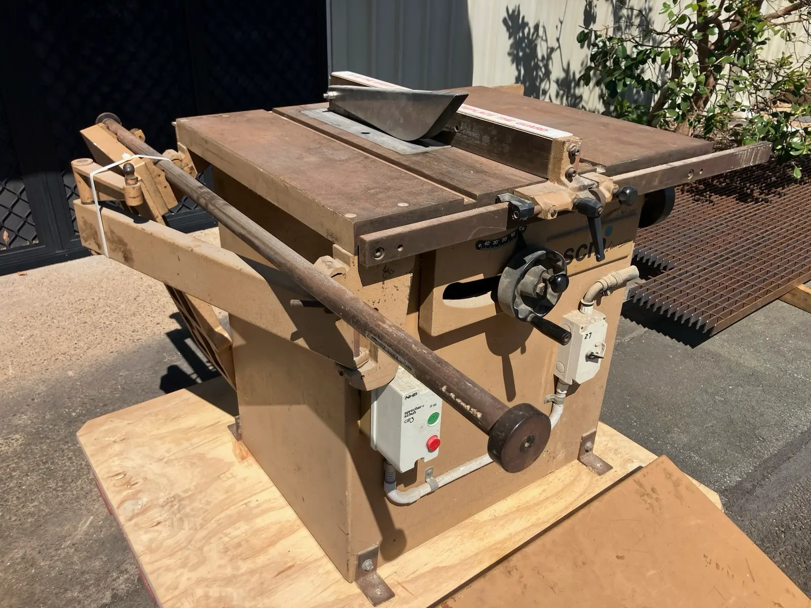 SCM L'invincibile Invincible S112B 3 Phase Sliding Table Panel Saw