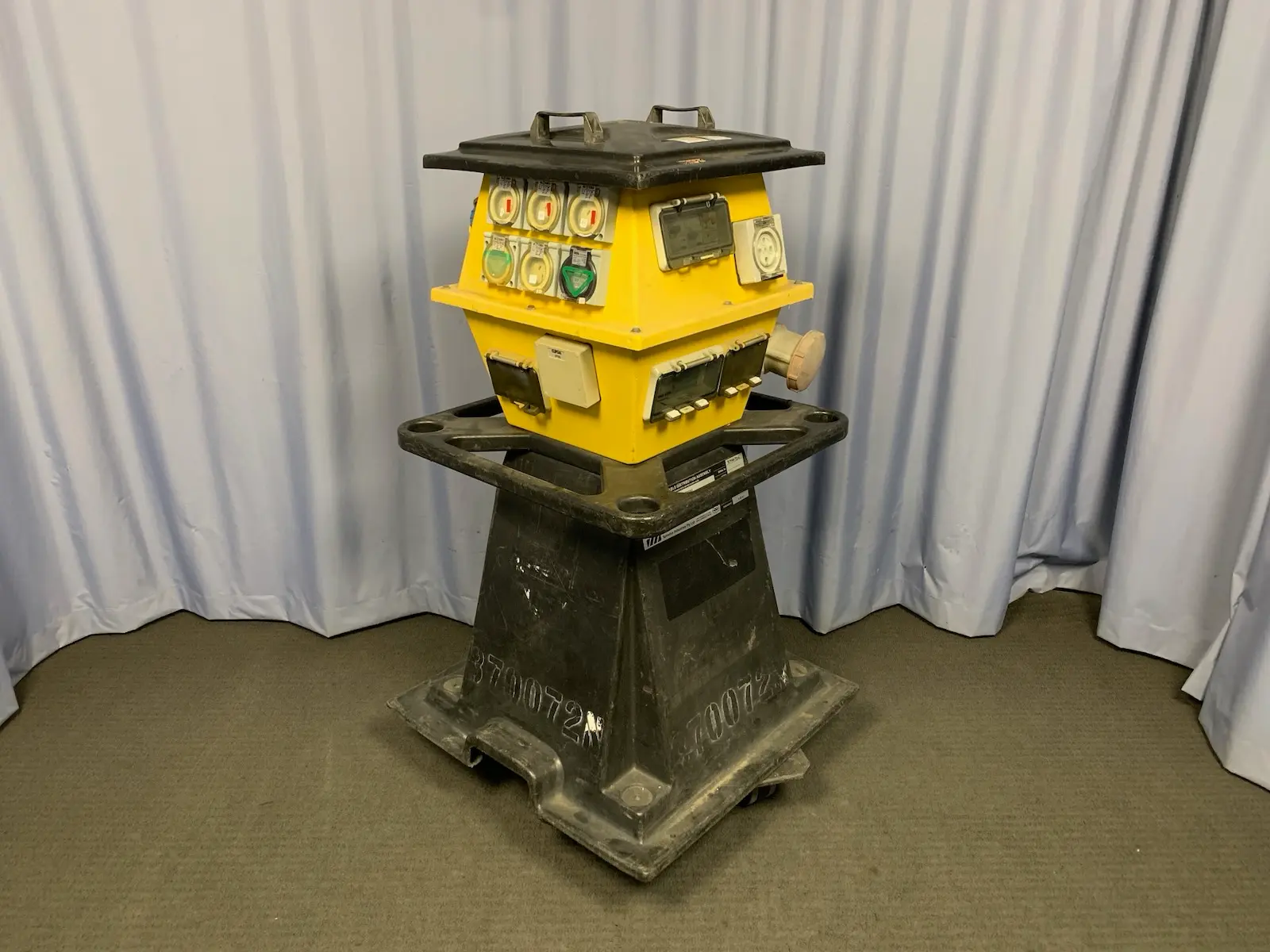 Spinefex Lifeguard LG17 IP66 3P Portable Distribution Assembly Hub 415V #2