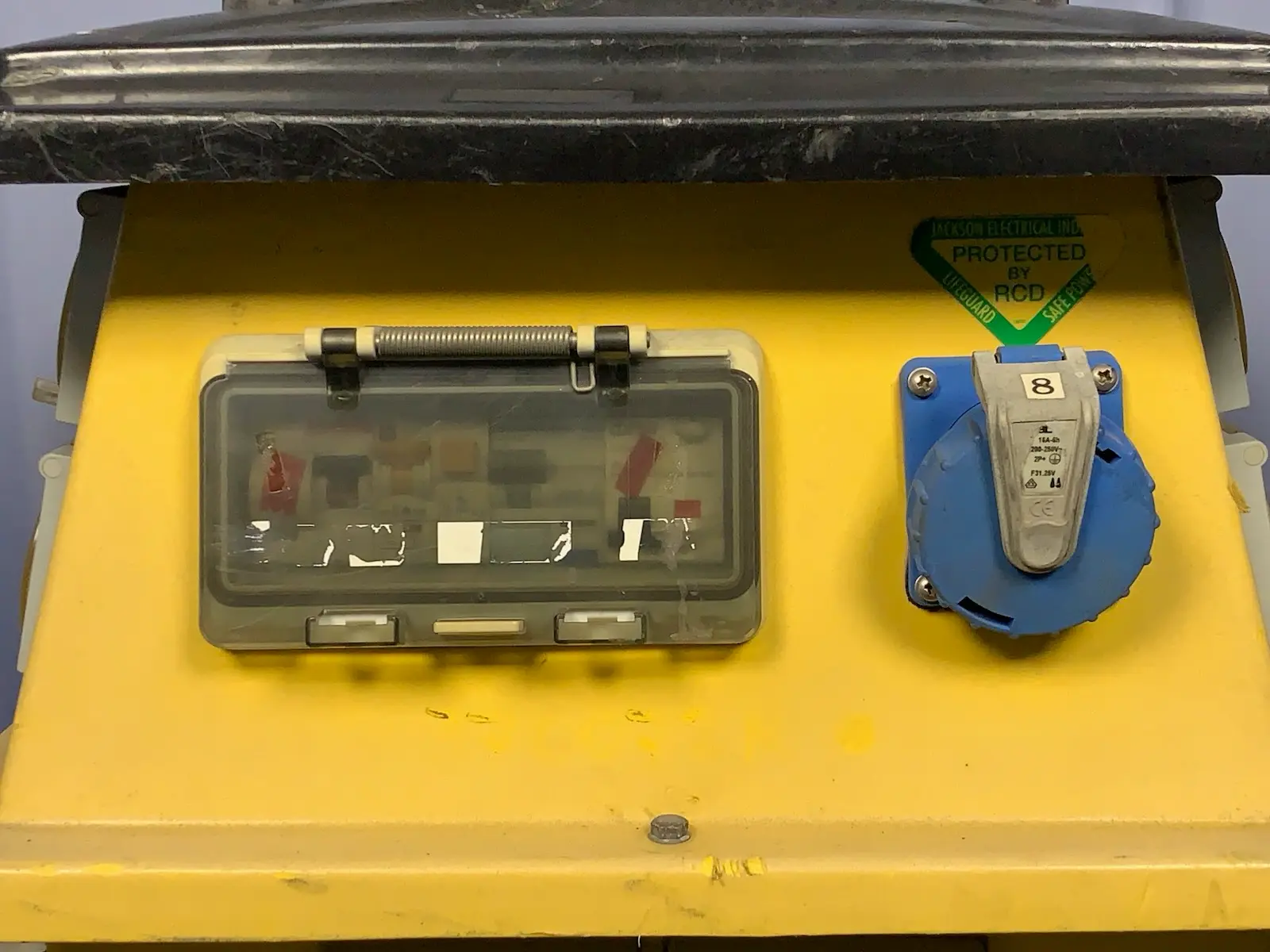 Spinefex Lifeguard LG17 IP66 3P Portable Distribution Assembly Hub 415V #2