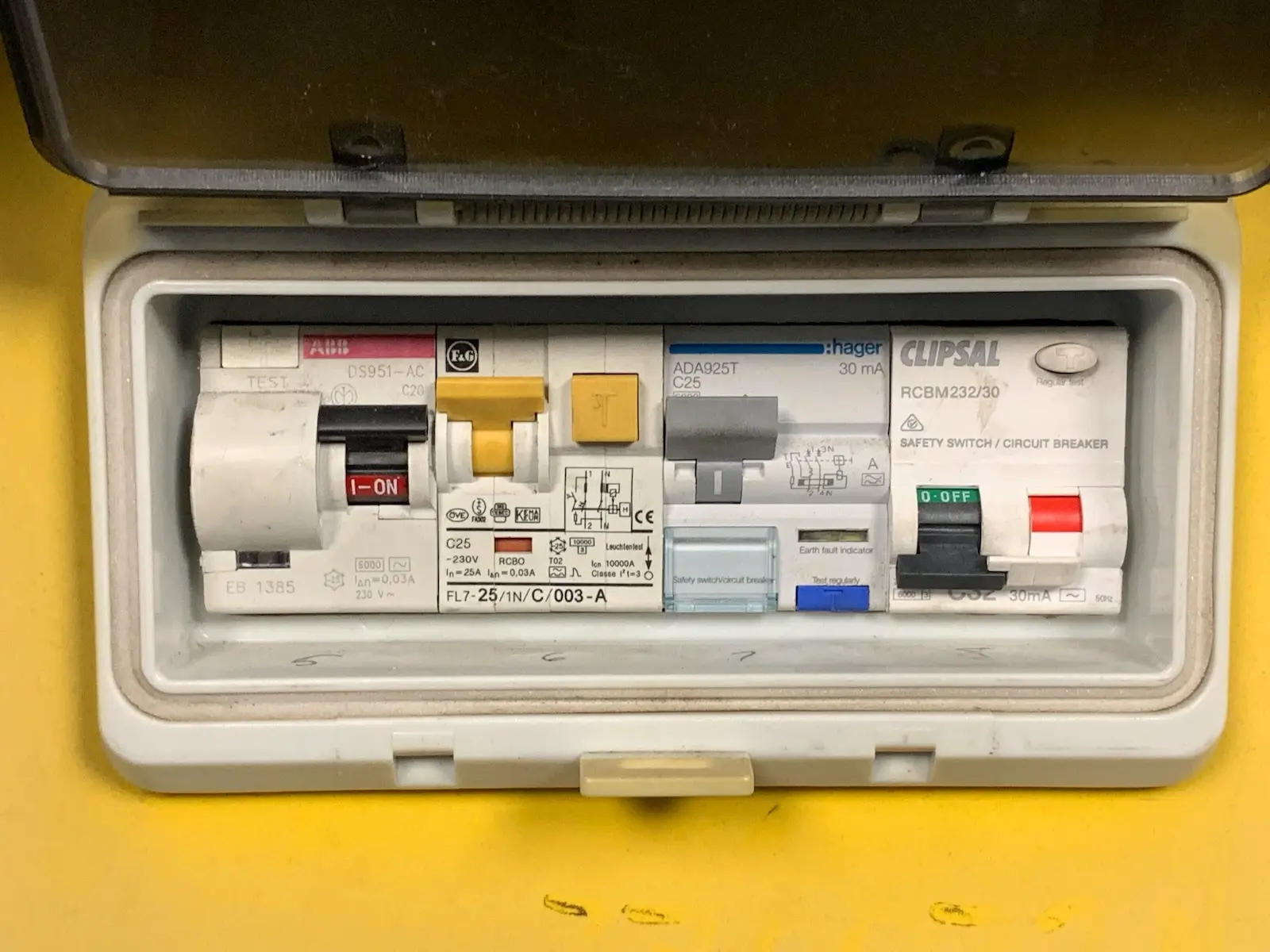 Spinefex Lifeguard LG17 IP66 3P Portable Distribution Assembly Hub 415V #2