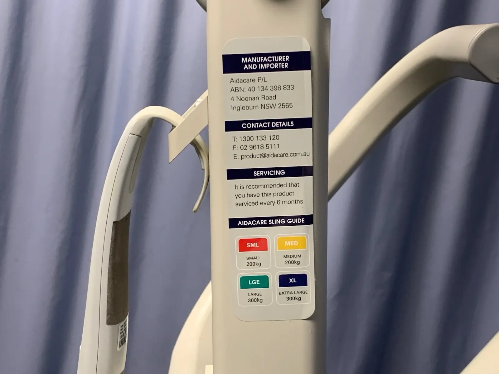 Aidacare Aspire A150F Aluminium Manual Leg 150kg Patient Lifter Hoist