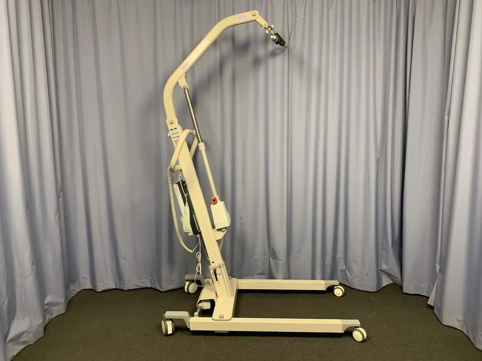 Aidacare Aspire A205 Aluminium Electric Leg 205kg Patient Lifter Hoist