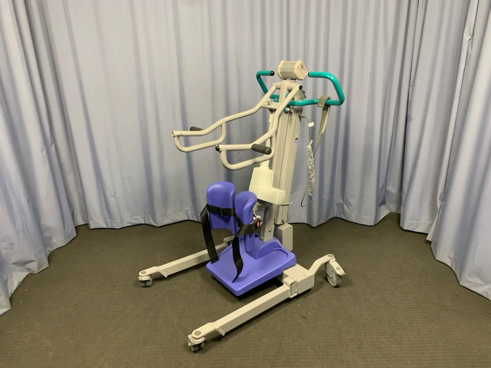 Arjo Huntleigh Sara 3000 Patient Sit Stand Lift Aid Hoist w Scale