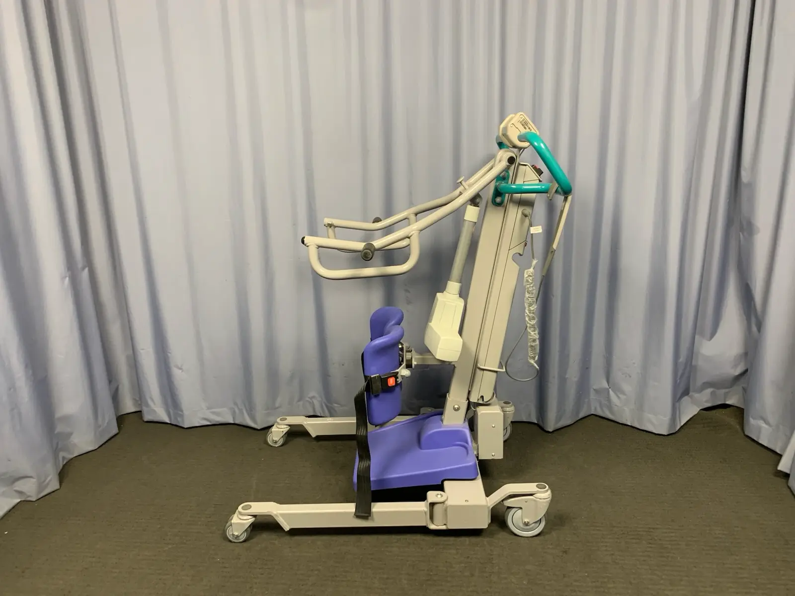 Arjo Huntleigh Sara 3000 Patient Sit Stand Lift Aid Hoist w Scale