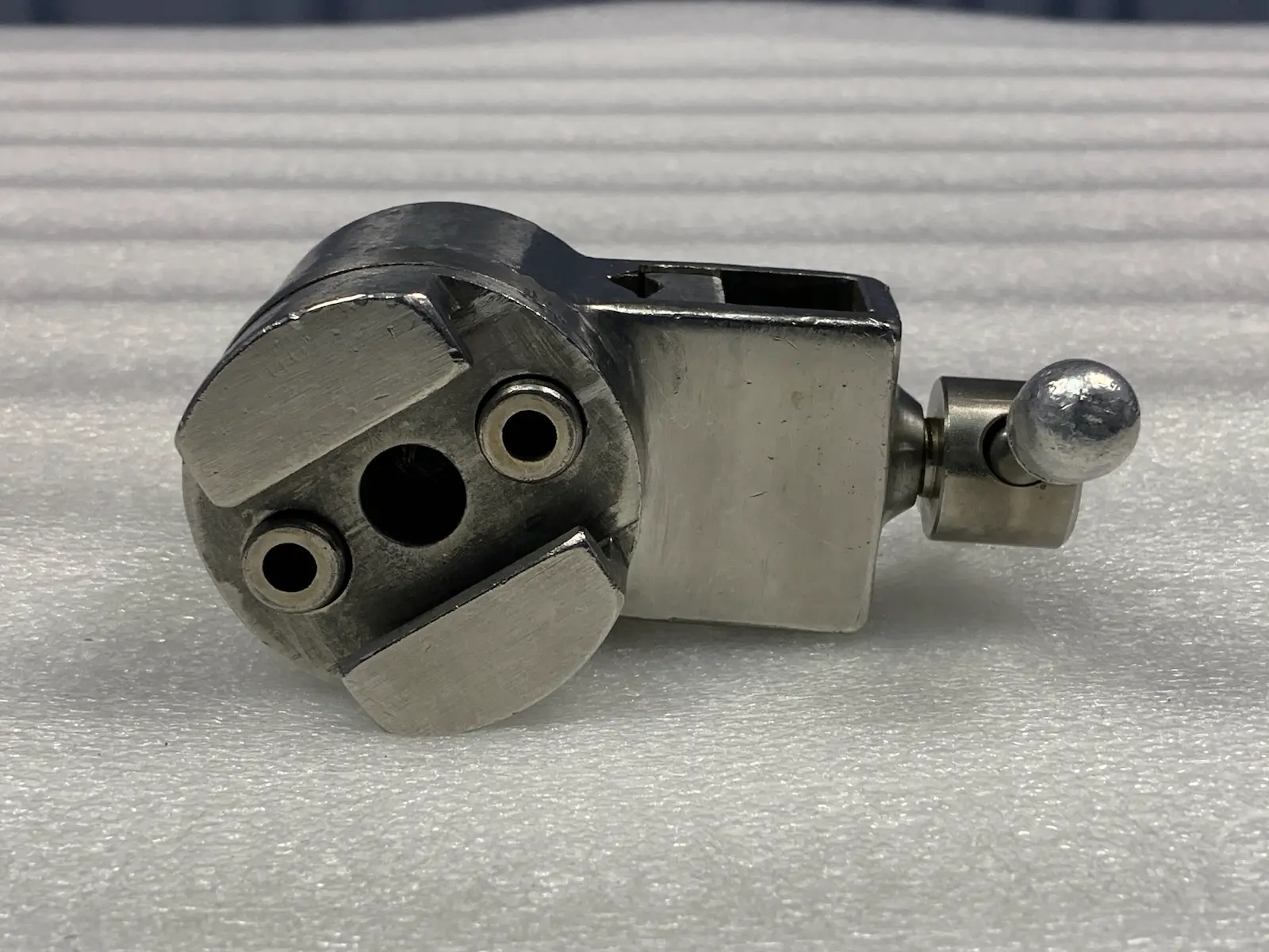 CL-7500 Super Clamp Multi-Positioner Surgical Operating Table Attachment