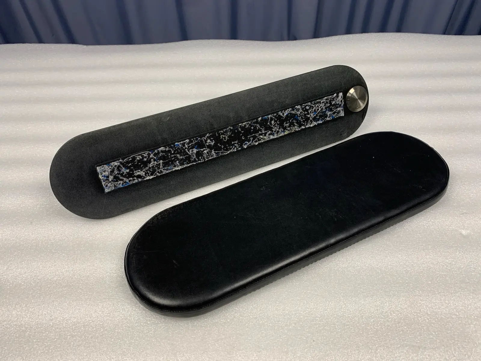 Denyers Wide Flat on Pole Armboard w Pad