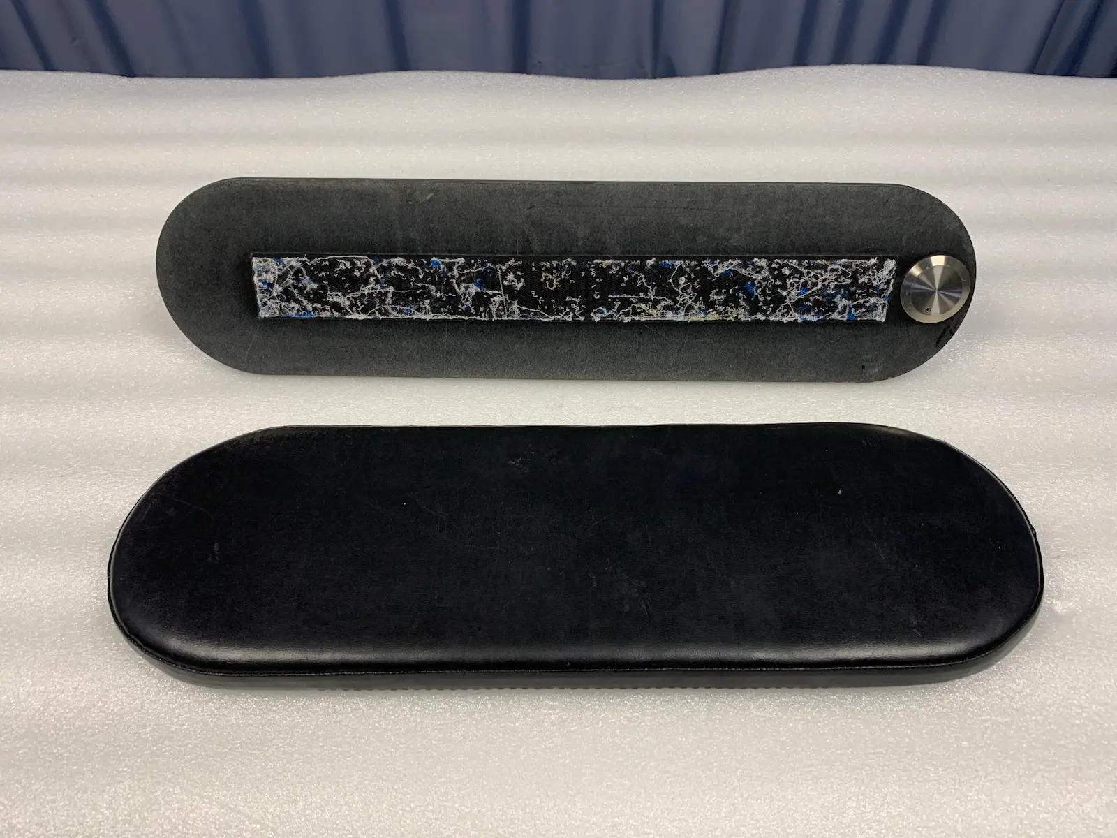 Denyers Wide Flat on Pole Armboard w Pad