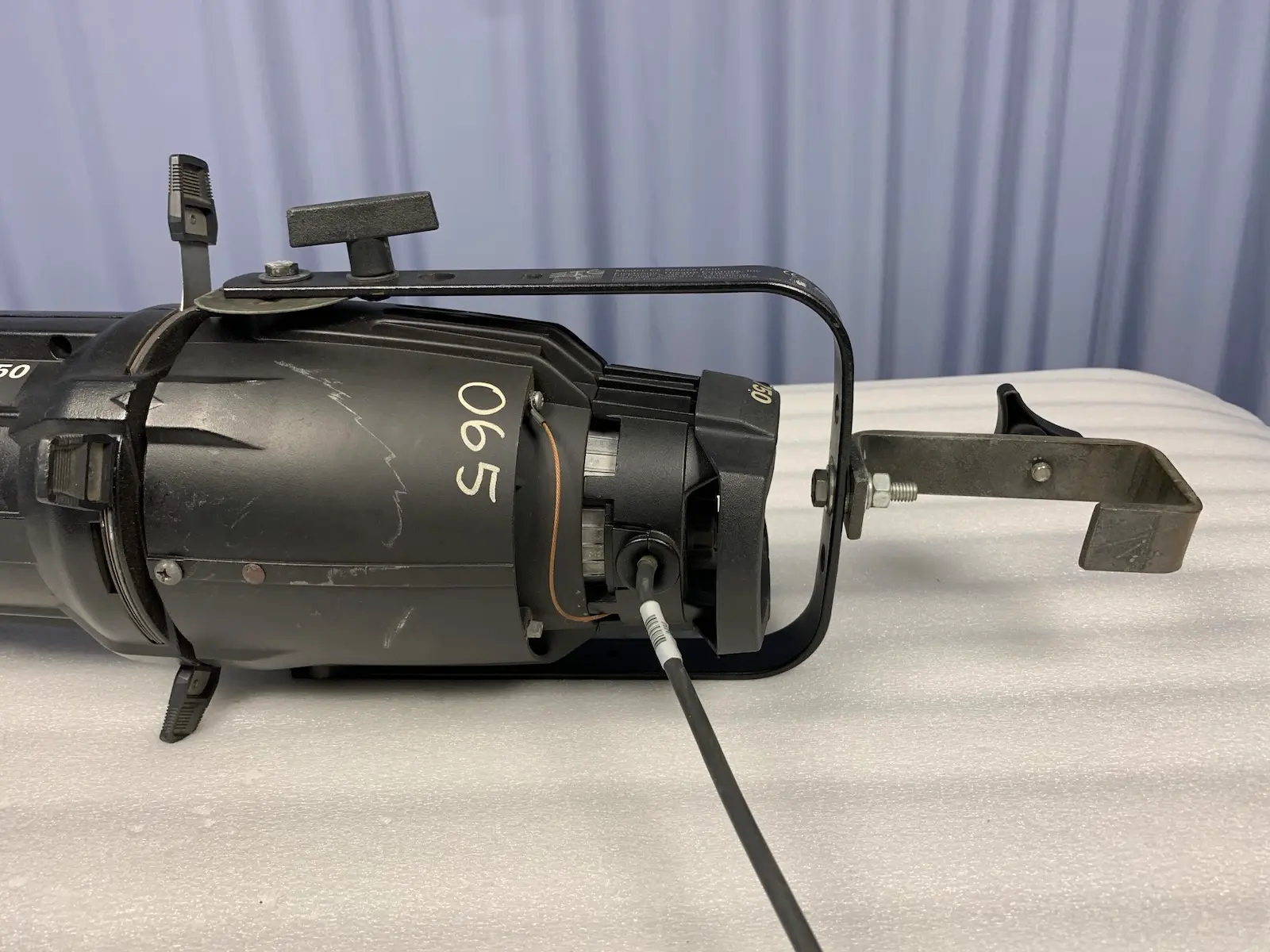 ETC CE Source Four 750 Ellipsoidal Fixture Light - No. 26º Degrees