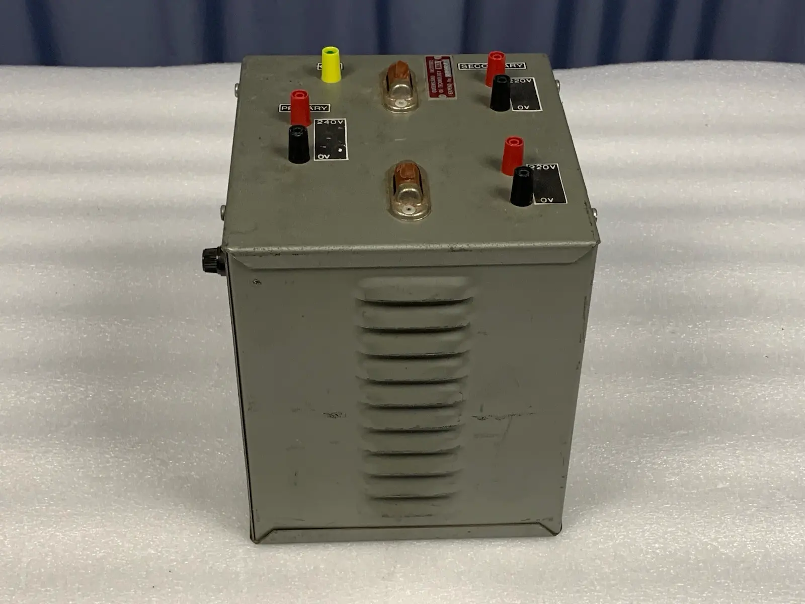 Gayrad F100 240V 1000W Iso Power Supply Transformer