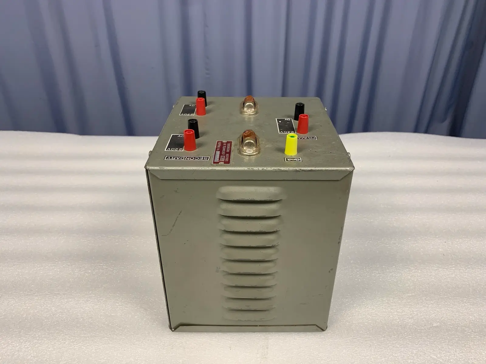 Gayrad F100 240V 1000W Iso Power Supply Transformer
