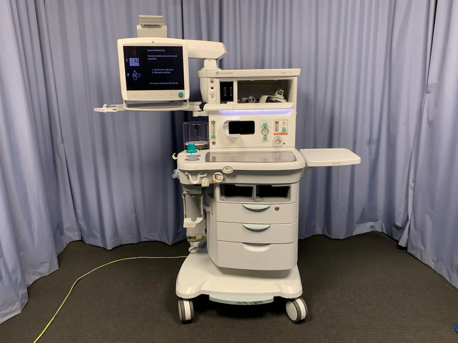 GE Datex Ohmeda Aisys CS2 Anesthesia Carestation w Acc - Ref: 1011-9050-000